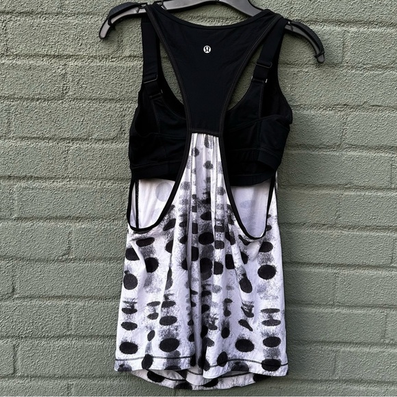 Lululemon Run For Your Money Tank Seaside Dot
White / Black | Size 8 - Picture 5 of 8